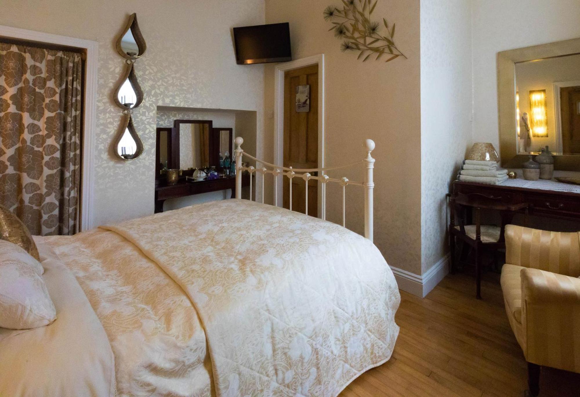 Glenart House Bed & Breakfast ทรามอร์ ภายนอก รูปภาพ